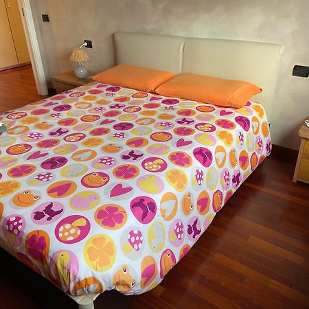 Ferienwohnung Casa Rino- Rho Fiera Exterior foto